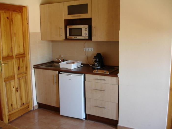 Mediterran Apartman Es Vendeghaz Hajdúszoboszló Exteriör bild